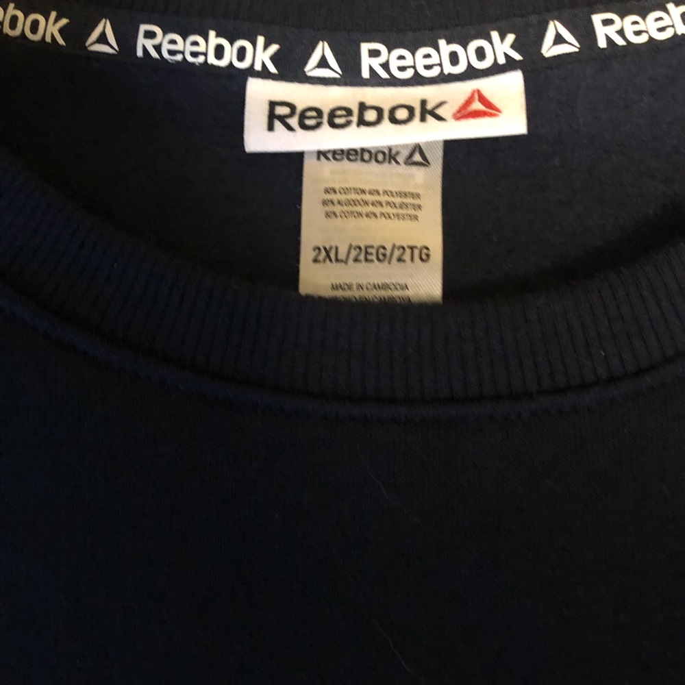 Men’s 2XL Reebok Sweatshirt.